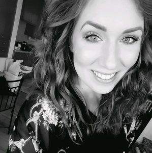 Meet your Posher, Aimee